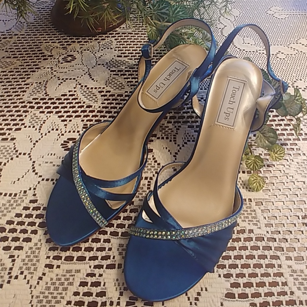 Dyed midnight blue touchups shoes
